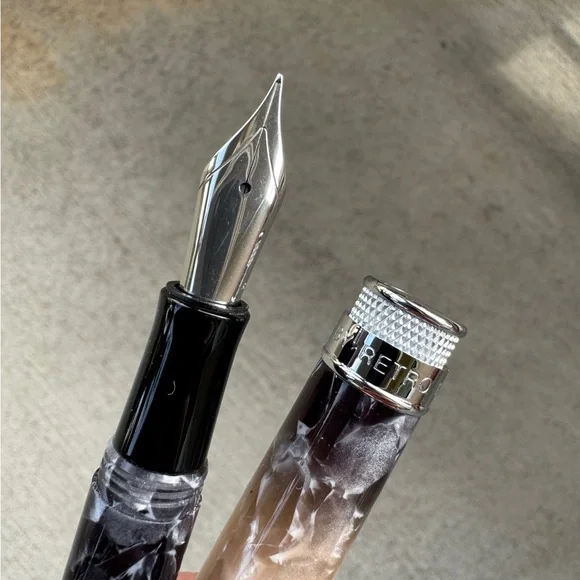 Retro 51 Tornado Fountain Pen in Silver Lining - Picture 2 of 4